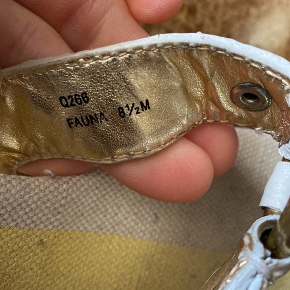 Coach Fauna white and gold Wedge thong slide sandals - Picture 4 of 8